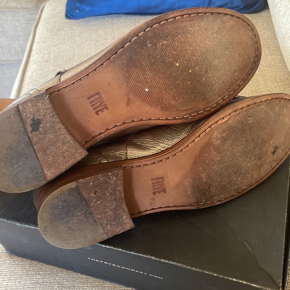 Frye pewter metallic oxfords - Picture 4 of 5